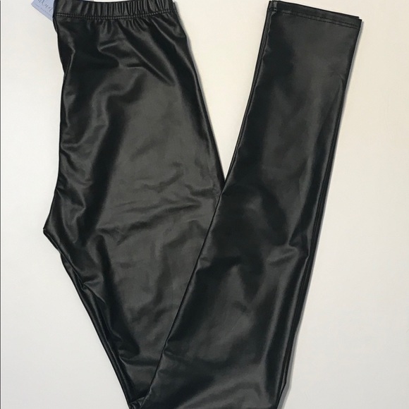 Matte Faux Leather Leggings - Picture 3 of 6